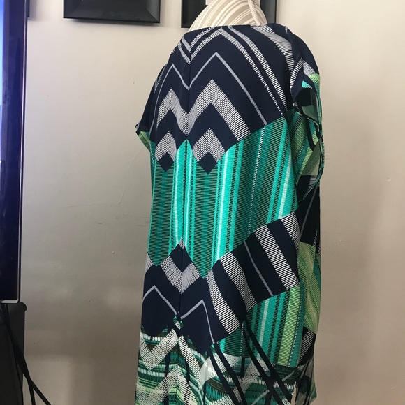 100% Polyester blouse - Picture 3 of 3